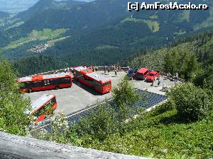 [P18] autobuzele isi asteapta turistii » foto by osna
 - 
<span class="allrVoted glyphicon glyphicon-heart hidden" id="av560061"></span>
<a class="m-l-10 hidden" id="sv560061" onclick="voting_Foto_DelVot(,560061,26315)" role="button">șterge vot <span class="glyphicon glyphicon-remove"></span></a>
<a id="v9560061" class=" c-red"  onclick="voting_Foto_SetVot(560061)" role="button"><span class="glyphicon glyphicon-heart-empty"></span> <b>LIKE</b> = Votează poza</a> <img class="hidden"  id="f560061W9" src="/imagini/loader.gif" border="0" /><span class="AjErrMes hidden" id="e560061ErM"></span>