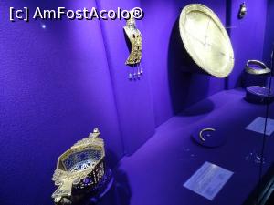 [P03] Muzeul Național de Istorie a României - Tezaur Istoric - Cloșca cu puii de aur. » foto by tata123 🔱
 - 
<span class="allrVoted glyphicon glyphicon-heart hidden" id="av1167536"></span>
<a class="m-l-10 hidden" id="sv1167536" onclick="voting_Foto_DelVot(,1167536,26347)" role="button">șterge vot <span class="glyphicon glyphicon-remove"></span></a>
<a id="v91167536" class=" c-red"  onclick="voting_Foto_SetVot(1167536)" role="button"><span class="glyphicon glyphicon-heart-empty"></span> <b>LIKE</b> = Votează poza</a> <img class="hidden"  id="f1167536W9" src="/imagini/loader.gif" border="0" /><span class="AjErrMes hidden" id="e1167536ErM"></span>