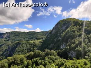 [P02] Drumeție pe traseul: Peștera Huda lui Papară- Troița- Vânătările Ponorului- Cascada Vânătarile Ponorului » foto by Dana2008
 - 
<span class="allrVoted glyphicon glyphicon-heart hidden" id="av1170676"></span>
<a class="m-l-10 hidden" id="sv1170676" onclick="voting_Foto_DelVot(,1170676,26390)" role="button">șterge vot <span class="glyphicon glyphicon-remove"></span></a>
<a id="v91170676" class=" c-red"  onclick="voting_Foto_SetVot(1170676)" role="button"><span class="glyphicon glyphicon-heart-empty"></span> <b>LIKE</b> = Votează poza</a> <img class="hidden"  id="f1170676W9" src="/imagini/loader.gif" border="0" /><span class="AjErrMes hidden" id="e1170676ErM"></span>