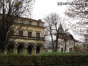[P11] În prim plan vila a prințesei Adina Woroniecki iar în fundal Vila Gănescu.  » foto by tata123 🔱
 - 
<span class="allrVoted glyphicon glyphicon-heart hidden" id="av578293"></span>
<a class="m-l-10 hidden" id="sv578293" onclick="voting_Foto_DelVot(,578293,26422)" role="button">șterge vot <span class="glyphicon glyphicon-remove"></span></a>
<a id="v9578293" class=" c-red"  onclick="voting_Foto_SetVot(578293)" role="button"><span class="glyphicon glyphicon-heart-empty"></span> <b>LIKE</b> = Votează poza</a> <img class="hidden"  id="f578293W9" src="/imagini/loader.gif" border="0" /><span class="AjErrMes hidden" id="e578293ErM"></span>