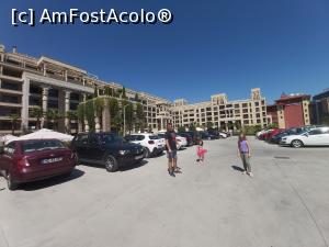 [P01] Parcarea din fața hotelului » foto by tempesta55
 - 
<span class="allrVoted glyphicon glyphicon-heart hidden" id="av1184629"></span>
<a class="m-l-10 hidden" id="sv1184629" onclick="voting_Foto_DelVot(,1184629,26526)" role="button">șterge vot <span class="glyphicon glyphicon-remove"></span></a>
<a id="v91184629" class=" c-red"  onclick="voting_Foto_SetVot(1184629)" role="button"><span class="glyphicon glyphicon-heart-empty"></span> <b>LIKE</b> = Votează poza</a> <img class="hidden"  id="f1184629W9" src="/imagini/loader.gif" border="0" /><span class="AjErrMes hidden" id="e1184629ErM"></span>