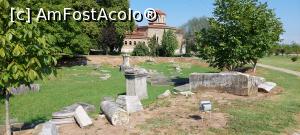 [P05] Baptisteriul Sfintei Lidia fragmente de coloane și capiteluri preluate din situl de la Filippi » foto by Carmen Ion
 - 
<span class="allrVoted glyphicon glyphicon-heart hidden" id="av1337076"></span>
<a class="m-l-10 hidden" id="sv1337076" onclick="voting_Foto_DelVot(,1337076,26607)" role="button">șterge vot <span class="glyphicon glyphicon-remove"></span></a>
<a id="v91337076" class=" c-red"  onclick="voting_Foto_SetVot(1337076)" role="button"><span class="glyphicon glyphicon-heart-empty"></span> <b>LIKE</b> = Votează poza</a> <img class="hidden"  id="f1337076W9" src="/imagini/loader.gif" border="0" /><span class="AjErrMes hidden" id="e1337076ErM"></span>