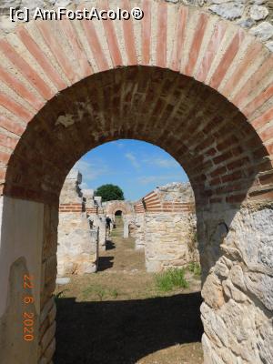 [P02] La baza teatrului antic din Filippi » foto by irinad
 - 
<span class="allrVoted glyphicon glyphicon-heart hidden" id="av1194877"></span>
<a class="m-l-10 hidden" id="sv1194877" onclick="voting_Foto_DelVot(,1194877,26607)" role="button">șterge vot <span class="glyphicon glyphicon-remove"></span></a>
<a id="v91194877" class=" c-red"  onclick="voting_Foto_SetVot(1194877)" role="button"><span class="glyphicon glyphicon-heart-empty"></span> <b>LIKE</b> = Votează poza</a> <img class="hidden"  id="f1194877W9" src="/imagini/loader.gif" border="0" /><span class="AjErrMes hidden" id="e1194877ErM"></span>