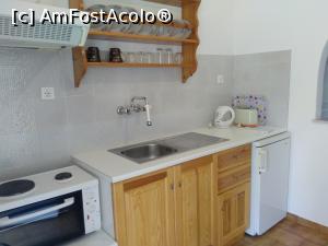[P9x] Vila Ketty - chicineta camerei » foto by calator2000
 - 
<span class="allrVoted glyphicon glyphicon-heart hidden" id="av1301231"></span>
<a class="m-l-10 hidden" id="sv1301231" onclick="voting_Foto_DelVot(,1301231,26628)" role="button">șterge vot <span class="glyphicon glyphicon-remove"></span></a>
<a id="v91301231" class=" c-red"  onclick="voting_Foto_SetVot(1301231)" role="button"><span class="glyphicon glyphicon-heart-empty"></span> <b>LIKE</b> = Votează poza</a> <img class="hidden"  id="f1301231W9" src="/imagini/loader.gif" border="0" /><span class="AjErrMes hidden" id="e1301231ErM"></span>