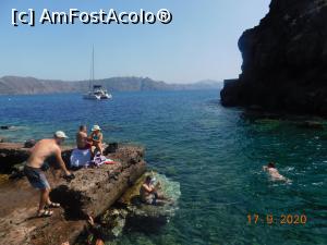 [P80] Aşa-zisa plajă de lângă portul Ammoudi » foto by irinad
 - 
<span class="allrVoted glyphicon glyphicon-heart hidden" id="av1211455"></span>
<a class="m-l-10 hidden" id="sv1211455" onclick="voting_Foto_DelVot(,1211455,26698)" role="button">șterge vot <span class="glyphicon glyphicon-remove"></span></a>
<a id="v91211455" class=" c-red"  onclick="voting_Foto_SetVot(1211455)" role="button"><span class="glyphicon glyphicon-heart-empty"></span> <b>LIKE</b> = Votează poza</a> <img class="hidden"  id="f1211455W9" src="/imagini/loader.gif" border="0" /><span class="AjErrMes hidden" id="e1211455ErM"></span>