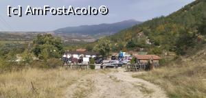 [P05] Bariera și parcarea pentru piramidele din Stob. » foto by Aurici
 - 
<span class="allrVoted glyphicon glyphicon-heart hidden" id="av1213071"></span>
<a class="m-l-10 hidden" id="sv1213071" onclick="voting_Foto_DelVot(,1213071,26710)" role="button">șterge vot <span class="glyphicon glyphicon-remove"></span></a>
<a id="v91213071" class=" c-red"  onclick="voting_Foto_SetVot(1213071)" role="button"><span class="glyphicon glyphicon-heart-empty"></span> <b>LIKE</b> = Votează poza</a> <img class="hidden"  id="f1213071W9" src="/imagini/loader.gif" border="0" /><span class="AjErrMes hidden" id="e1213071ErM"></span>