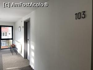 [P33] Hotel Subcarpaţi, Curtea de Argeş - holul de la etajun 1 » foto by nicole33
 - 
<span class="allrVoted glyphicon glyphicon-heart hidden" id="av1414535"></span>
<a class="m-l-10 hidden" id="sv1414535" onclick="voting_Foto_DelVot(,1414535,26734)" role="button">șterge vot <span class="glyphicon glyphicon-remove"></span></a>
<a id="v91414535" class=" c-red"  onclick="voting_Foto_SetVot(1414535)" role="button"><span class="glyphicon glyphicon-heart-empty"></span> <b>LIKE</b> = Votează poza</a> <img class="hidden"  id="f1414535W9" src="/imagini/loader.gif" border="0" /><span class="AjErrMes hidden" id="e1414535ErM"></span>
