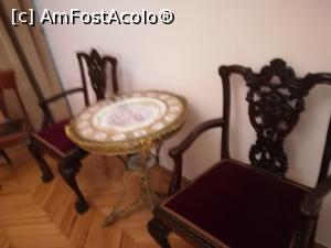 [P12] Masă de porțelan de Sevres. » foto by tata123 🔱
 - 
<span class="allrVoted glyphicon glyphicon-heart hidden" id="av1226972"></span>
<a class="m-l-10 hidden" id="sv1226972" onclick="voting_Foto_DelVot(,1226972,26825)" role="button">șterge vot <span class="glyphicon glyphicon-remove"></span></a>
<a id="v91226972" class=" c-red"  onclick="voting_Foto_SetVot(1226972)" role="button"><span class="glyphicon glyphicon-heart-empty"></span> <b>LIKE</b> = Votează poza</a> <img class="hidden"  id="f1226972W9" src="/imagini/loader.gif" border="0" /><span class="AjErrMes hidden" id="e1226972ErM"></span>