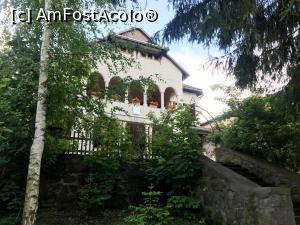 [P04] Vila văzută din grădină » foto by AZE
 - 
<span class="allrVoted glyphicon glyphicon-heart hidden" id="av1230974"></span>
<a class="m-l-10 hidden" id="sv1230974" onclick="voting_Foto_DelVot(,1230974,26868)" role="button">șterge vot <span class="glyphicon glyphicon-remove"></span></a>
<a id="v91230974" class=" c-red"  onclick="voting_Foto_SetVot(1230974)" role="button"><span class="glyphicon glyphicon-heart-empty"></span> <b>LIKE</b> = Votează poza</a> <img class="hidden"  id="f1230974W9" src="/imagini/loader.gif" border="0" /><span class="AjErrMes hidden" id="e1230974ErM"></span>