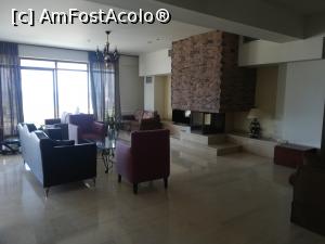 [P05] Hotel Niki Beach - lobby-ul, zona de relaxare » foto by Mika
 - 
<span class="allrVoted glyphicon glyphicon-heart hidden" id="av1233000"></span>
<a class="m-l-10 hidden" id="sv1233000" onclick="voting_Foto_DelVot(,1233000,26879)" role="button">șterge vot <span class="glyphicon glyphicon-remove"></span></a>
<a id="v91233000" class=" c-red"  onclick="voting_Foto_SetVot(1233000)" role="button"><span class="glyphicon glyphicon-heart-empty"></span> <b>LIKE</b> = Votează poza</a> <img class="hidden"  id="f1233000W9" src="/imagini/loader.gif" border="0" /><span class="AjErrMes hidden" id="e1233000ErM"></span>