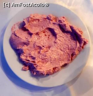 [P55] Taverna Stavros - salata de icre » foto by Carmen Ion
 - 
<span class="allrVoted glyphicon glyphicon-heart hidden" id="av1236942"></span>
<a class="m-l-10 hidden" id="sv1236942" onclick="voting_Foto_DelVot(,1236942,26916)" role="button">șterge vot <span class="glyphicon glyphicon-remove"></span></a>
<a id="v91236942" class=" c-red"  onclick="voting_Foto_SetVot(1236942)" role="button"><span class="glyphicon glyphicon-heart-empty"></span> <b>LIKE</b> = Votează poza</a> <img class="hidden"  id="f1236942W9" src="/imagini/loader.gif" border="0" /><span class="AjErrMes hidden" id="e1236942ErM"></span>