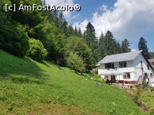 [P01] Mountain House Busteni » foto by Sdj
 - 
<span class="allrVoted glyphicon glyphicon-heart hidden" id="av1246585"></span>
<a class="m-l-10 hidden" id="sv1246585" onclick="voting_Foto_DelVot(,1246585,27009)" role="button">șterge vot <span class="glyphicon glyphicon-remove"></span></a>
<a id="v91246585" class=" c-red"  onclick="voting_Foto_SetVot(1246585)" role="button"><span class="glyphicon glyphicon-heart-empty"></span> <b>LIKE</b> = Votează poza</a> <img class="hidden"  id="f1246585W9" src="/imagini/loader.gif" border="0" /><span class="AjErrMes hidden" id="e1246585ErM"></span>