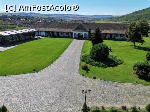[P07] Privire din castel spre fostele grajduri și sat » foto by Marius 72
 - 
<span class="allrVoted glyphicon glyphicon-heart hidden" id="av1254934"></span>
<a class="m-l-10 hidden" id="sv1254934" onclick="voting_Foto_DelVot(,1254934,27083)" role="button">șterge vot <span class="glyphicon glyphicon-remove"></span></a>
<a id="v91254934" class=" c-red"  onclick="voting_Foto_SetVot(1254934)" role="button"><span class="glyphicon glyphicon-heart-empty"></span> <b>LIKE</b> = Votează poza</a> <img class="hidden"  id="f1254934W9" src="/imagini/loader.gif" border="0" /><span class="AjErrMes hidden" id="e1254934ErM"></span>