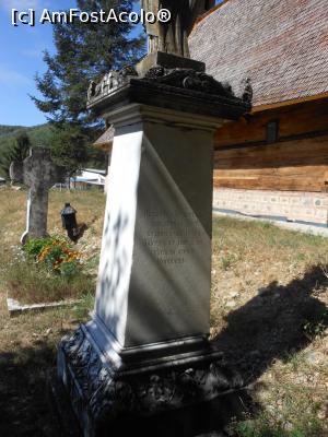 [P14] Muzeul memorial Nicolae Balcescu - Biserica de lemn de la Galtofani. Vechi monument funerar. » foto by iulianic
 - 
<span class="allrVoted glyphicon glyphicon-heart hidden" id="av1258705"></span>
<a class="m-l-10 hidden" id="sv1258705" onclick="voting_Foto_DelVot(,1258705,27113)" role="button">șterge vot <span class="glyphicon glyphicon-remove"></span></a>
<a id="v91258705" class=" c-red"  onclick="voting_Foto_SetVot(1258705)" role="button"><span class="glyphicon glyphicon-heart-empty"></span> <b>LIKE</b> = Votează poza</a> <img class="hidden"  id="f1258705W9" src="/imagini/loader.gif" border="0" /><span class="AjErrMes hidden" id="e1258705ErM"></span>