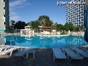 [P25] piscina de lângă hotel » foto by marocanu21
 - 
<span class="allrVoted glyphicon glyphicon-heart hidden" id="av574301"></span>
<a class="m-l-10 hidden" id="sv574301" onclick="voting_Foto_DelVot(,574301,27176)" role="button">șterge vot <span class="glyphicon glyphicon-remove"></span></a>
<a id="v9574301" class=" c-red"  onclick="voting_Foto_SetVot(574301)" role="button"><span class="glyphicon glyphicon-heart-empty"></span> <b>LIKE</b> = Votează poza</a> <img class="hidden"  id="f574301W9" src="/imagini/loader.gif" border="0" /><span class="AjErrMes hidden" id="e574301ErM"></span>