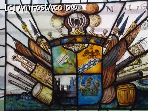 [P10] Vitralii la fereastra spre <i>Corte Ducale</i> » foto by mihaelavoicu
 - 
<span class="allrVoted glyphicon glyphicon-heart hidden" id="av1269782"></span>
<a class="m-l-10 hidden" id="sv1269782" onclick="voting_Foto_DelVot(,1269782,27191)" role="button">șterge vot <span class="glyphicon glyphicon-remove"></span></a>
<a id="v91269782" class=" c-red"  onclick="voting_Foto_SetVot(1269782)" role="button"><span class="glyphicon glyphicon-heart-empty"></span> <b>LIKE</b> = Votează poza</a> <img class="hidden"  id="f1269782W9" src="/imagini/loader.gif" border="0" /><span class="AjErrMes hidden" id="e1269782ErM"></span>