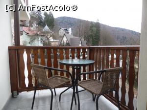 [P05] Balconul, micuț, cu vedere spre munte. » foto by Safta Radu
 - 
<span class="allrVoted glyphicon glyphicon-heart hidden" id="av1267338"></span>
<a class="m-l-10 hidden" id="sv1267338" onclick="voting_Foto_DelVot(,1267338,27202)" role="button">șterge vot <span class="glyphicon glyphicon-remove"></span></a>
<a id="v91267338" class=" c-red"  onclick="voting_Foto_SetVot(1267338)" role="button"><span class="glyphicon glyphicon-heart-empty"></span> <b>LIKE</b> = Votează poza</a> <img class="hidden"  id="f1267338W9" src="/imagini/loader.gif" border="0" /><span class="AjErrMes hidden" id="e1267338ErM"></span>