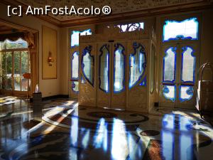 [P05] Hotel Regina Palace; reflexii » foto by crismis
 - 
<span class="allrVoted glyphicon glyphicon-heart hidden" id="av1273624"></span>
<a class="m-l-10 hidden" id="sv1273624" onclick="voting_Foto_DelVot(,1273624,27260)" role="button">șterge vot <span class="glyphicon glyphicon-remove"></span></a>
<a id="v91273624" class=" c-red"  onclick="voting_Foto_SetVot(1273624)" role="button"><span class="glyphicon glyphicon-heart-empty"></span> <b>LIKE</b> = Votează poza</a> <img class="hidden"  id="f1273624W9" src="/imagini/loader.gif" border="0" /><span class="AjErrMes hidden" id="e1273624ErM"></span>