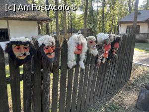 [P08] Tot măștile de la Nereju » foto by Yersinia Pestis
 - 
<span class="allrVoted glyphicon glyphicon-heart hidden" id="av1501042"></span>
<a class="m-l-10 hidden" id="sv1501042" onclick="voting_Foto_DelVot(,1501042,27334)" role="button">șterge vot <span class="glyphicon glyphicon-remove"></span></a>
<a id="v91501042" class=" c-red"  onclick="voting_Foto_SetVot(1501042)" role="button"><span class="glyphicon glyphicon-heart-empty"></span> <b>LIKE</b> = Votează poza</a> <img class="hidden"  id="f1501042W9" src="/imagini/loader.gif" border="0" /><span class="AjErrMes hidden" id="e1501042ErM"></span>