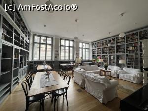 [P02] Salonul bibliotecii » foto by andreea_kamelya
 - 
<span class="allrVoted glyphicon glyphicon-heart hidden" id="av1330390"></span>
<a class="m-l-10 hidden" id="sv1330390" onclick="voting_Foto_DelVot(,1330390,27359)" role="button">șterge vot <span class="glyphicon glyphicon-remove"></span></a>
<a id="v91330390" class=" c-red"  onclick="voting_Foto_SetVot(1330390)" role="button"><span class="glyphicon glyphicon-heart-empty"></span> <b>LIKE</b> = Votează poza</a> <img class="hidden"  id="f1330390W9" src="/imagini/loader.gif" border="0" /><span class="AjErrMes hidden" id="e1330390ErM"></span>