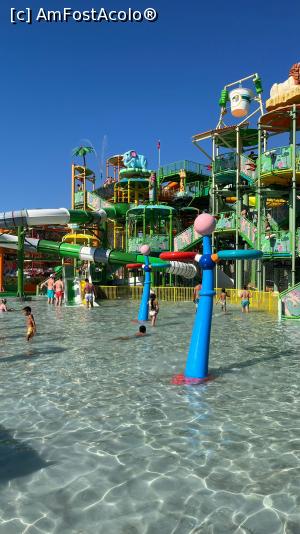 [P03] Aqua parc » foto by Lumea mea
 - 
<span class="allrVoted glyphicon glyphicon-heart hidden" id="av1308246"></span>
<a class="m-l-10 hidden" id="sv1308246" onclick="voting_Foto_DelVot(,1308246,27459)" role="button">șterge vot <span class="glyphicon glyphicon-remove"></span></a>
<a id="v91308246" class=" c-red"  onclick="voting_Foto_SetVot(1308246)" role="button"><span class="glyphicon glyphicon-heart-empty"></span> <b>LIKE</b> = Votează poza</a> <img class="hidden"  id="f1308246W9" src="/imagini/loader.gif" border="0" /><span class="AjErrMes hidden" id="e1308246ErM"></span>