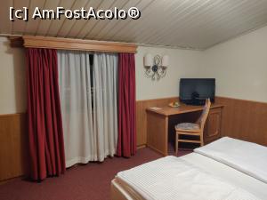 [P21] Hotel Intermonti4*, Livigno, Camera mea numărul 247 » foto by Dana2008
 - 
<span class="allrVoted glyphicon glyphicon-heart hidden" id="av1303787"></span>
<a class="m-l-10 hidden" id="sv1303787" onclick="voting_Foto_DelVot(,1303787,27522)" role="button">șterge vot <span class="glyphicon glyphicon-remove"></span></a>
<a id="v91303787" class=" c-red"  onclick="voting_Foto_SetVot(1303787)" role="button"><span class="glyphicon glyphicon-heart-empty"></span> <b>LIKE</b> = Votează poza</a> <img class="hidden"  id="f1303787W9" src="/imagini/loader.gif" border="0" /><span class="AjErrMes hidden" id="e1303787ErM"></span>