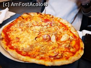 [P31] Albergo di Lago; pizza cu ton și ceapă » foto by crismis
 - 
<span class="allrVoted glyphicon glyphicon-heart hidden" id="av1309341"></span>
<a class="m-l-10 hidden" id="sv1309341" onclick="voting_Foto_DelVot(,1309341,27565)" role="button">șterge vot <span class="glyphicon glyphicon-remove"></span></a>
<a id="v91309341" class=" c-red"  onclick="voting_Foto_SetVot(1309341)" role="button"><span class="glyphicon glyphicon-heart-empty"></span> <b>LIKE</b> = Votează poza</a> <img class="hidden"  id="f1309341W9" src="/imagini/loader.gif" border="0" /><span class="AjErrMes hidden" id="e1309341ErM"></span>