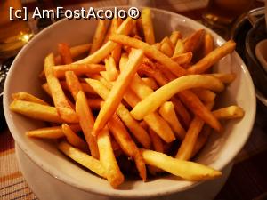 [P06] Ristorante Il Crottone; un lighean de cartofi prăjiți » foto by crismis
 - 
<span class="allrVoted glyphicon glyphicon-heart hidden" id="av1309316"></span>
<a class="m-l-10 hidden" id="sv1309316" onclick="voting_Foto_DelVot(,1309316,27565)" role="button">șterge vot <span class="glyphicon glyphicon-remove"></span></a>
<a id="v91309316" class=" c-red"  onclick="voting_Foto_SetVot(1309316)" role="button"><span class="glyphicon glyphicon-heart-empty"></span> <b>LIKE</b> = Votează poza</a> <img class="hidden"  id="f1309316W9" src="/imagini/loader.gif" border="0" /><span class="AjErrMes hidden" id="e1309316ErM"></span>