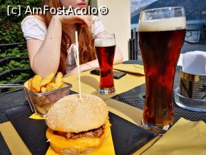 [P86] Bar Il Golfo, burgeri și bere bună » foto by crismis
 - 
<span class="allrVoted glyphicon glyphicon-heart hidden" id="av1309396"></span>
<a class="m-l-10 hidden" id="sv1309396" onclick="voting_Foto_DelVot(,1309396,27565)" role="button">șterge vot <span class="glyphicon glyphicon-remove"></span></a>
<a id="v91309396" class=" c-red"  onclick="voting_Foto_SetVot(1309396)" role="button"><span class="glyphicon glyphicon-heart-empty"></span> <b>LIKE</b> = Votează poza</a> <img class="hidden"  id="f1309396W9" src="/imagini/loader.gif" border="0" /><span class="AjErrMes hidden" id="e1309396ErM"></span>