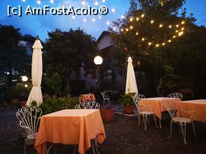 [P20] Frumoasa terasă a restaurantului » foto by crismis
 - 
<span class="allrVoted glyphicon glyphicon-heart hidden" id="av1310976"></span>
<a class="m-l-10 hidden" id="sv1310976" onclick="voting_Foto_DelVot(,1310976,27584)" role="button">șterge vot <span class="glyphicon glyphicon-remove"></span></a>
<a id="v91310976" class=" c-red"  onclick="voting_Foto_SetVot(1310976)" role="button"><span class="glyphicon glyphicon-heart-empty"></span> <b>LIKE</b> = Votează poza</a> <img class="hidden"  id="f1310976W9" src="/imagini/loader.gif" border="0" /><span class="AjErrMes hidden" id="e1310976ErM"></span>