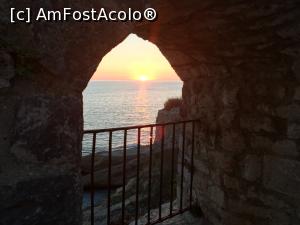 [P09] Cetatea veche Ulcinj - apus de soare » foto by AdinaOctavia
 - 
<span class="allrVoted glyphicon glyphicon-heart hidden" id="av1325542"></span>
<a class="m-l-10 hidden" id="sv1325542" onclick="voting_Foto_DelVot(,1325542,27715)" role="button">șterge vot <span class="glyphicon glyphicon-remove"></span></a>
<a id="v91325542" class=" c-red"  onclick="voting_Foto_SetVot(1325542)" role="button"><span class="glyphicon glyphicon-heart-empty"></span> <b>LIKE</b> = Votează poza</a> <img class="hidden"  id="f1325542W9" src="/imagini/loader.gif" border="0" /><span class="AjErrMes hidden" id="e1325542ErM"></span>