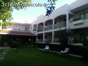 [P19] Hotel Pantheon » foto by calator2000
 - 
<span class="allrVoted glyphicon glyphicon-heart hidden" id="av1327797"></span>
<a class="m-l-10 hidden" id="sv1327797" onclick="voting_Foto_DelVot(,1327797,27727)" role="button">șterge vot <span class="glyphicon glyphicon-remove"></span></a>
<a id="v91327797" class=" c-red"  onclick="voting_Foto_SetVot(1327797)" role="button"><span class="glyphicon glyphicon-heart-empty"></span> <b>LIKE</b> = Votează poza</a> <img class="hidden"  id="f1327797W9" src="/imagini/loader.gif" border="0" /><span class="AjErrMes hidden" id="e1327797ErM"></span>