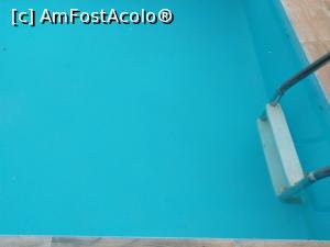 [P23] Hotel Pantheon - piscina » foto by calator2000
 - 
<span class="allrVoted glyphicon glyphicon-heart hidden" id="av1327801"></span>
<a class="m-l-10 hidden" id="sv1327801" onclick="voting_Foto_DelVot(,1327801,27727)" role="button">șterge vot <span class="glyphicon glyphicon-remove"></span></a>
<a id="v91327801" class=" c-red"  onclick="voting_Foto_SetVot(1327801)" role="button"><span class="glyphicon glyphicon-heart-empty"></span> <b>LIKE</b> = Votează poza</a> <img class="hidden"  id="f1327801W9" src="/imagini/loader.gif" border="0" /><span class="AjErrMes hidden" id="e1327801ErM"></span>