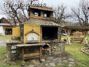 [P16] Pensiunea Melania Chiojdu - grătarul » foto by nicole33
 - 
<span class="allrVoted glyphicon glyphicon-heart hidden" id="av1511481"></span>
<a class="m-l-10 hidden" id="sv1511481" onclick="voting_Foto_DelVot(,1511481,27780)" role="button">șterge vot <span class="glyphicon glyphicon-remove"></span></a>
<a id="v91511481" class=" c-red"  onclick="voting_Foto_SetVot(1511481)" role="button"><span class="glyphicon glyphicon-heart-empty"></span> <b>LIKE</b> = Votează poza</a> <img class="hidden"  id="f1511481W9" src="/imagini/loader.gif" border="0" /><span class="AjErrMes hidden" id="e1511481ErM"></span>