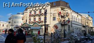 [P02] 2. Clădire frumoasă cu ornamente de Crăciun. » foto by doinafil
 - 
<span class="allrVoted glyphicon glyphicon-heart hidden" id="av1513316"></span>
<a class="m-l-10 hidden" id="sv1513316" onclick="voting_Foto_DelVot(,1513316,27805)" role="button">șterge vot <span class="glyphicon glyphicon-remove"></span></a>
<a id="v91513316" class=" c-red"  onclick="voting_Foto_SetVot(1513316)" role="button"><span class="glyphicon glyphicon-heart-empty"></span> <b>LIKE</b> = Votează poza</a> <img class="hidden"  id="f1513316W9" src="/imagini/loader.gif" border="0" /><span class="AjErrMes hidden" id="e1513316ErM"></span>