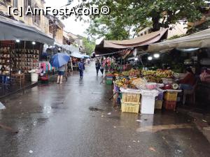 [P19] Prin piață » foto by Marius 72
 - 
<span class="allrVoted glyphicon glyphicon-heart hidden" id="av1346725"></span>
<a class="m-l-10 hidden" id="sv1346725" onclick="voting_Foto_DelVot(,1346725,27864)" role="button">șterge vot <span class="glyphicon glyphicon-remove"></span></a>
<a id="v91346725" class=" c-red"  onclick="voting_Foto_SetVot(1346725)" role="button"><span class="glyphicon glyphicon-heart-empty"></span> <b>LIKE</b> = Votează poza</a> <img class="hidden"  id="f1346725W9" src="/imagini/loader.gif" border="0" /><span class="AjErrMes hidden" id="e1346725ErM"></span>