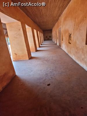[P20] palatul din Abomey » foto by robert
 - 
<span class="allrVoted glyphicon glyphicon-heart hidden" id="av1356258"></span>
<a class="m-l-10 hidden" id="sv1356258" onclick="voting_Foto_DelVot(,1356258,27934)" role="button">șterge vot <span class="glyphicon glyphicon-remove"></span></a>
<a id="v91356258" class=" c-red"  onclick="voting_Foto_SetVot(1356258)" role="button"><span class="glyphicon glyphicon-heart-empty"></span> <b>LIKE</b> = Votează poza</a> <img class="hidden"  id="f1356258W9" src="/imagini/loader.gif" border="0" /><span class="AjErrMes hidden" id="e1356258ErM"></span>