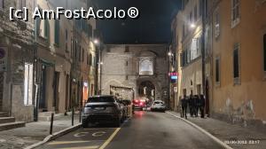 [P04] Vedere de la cazare spre Porta San Pietro » foto by ultrasro
 - 
<span class="allrVoted glyphicon glyphicon-heart hidden" id="av1368437"></span>
<a class="m-l-10 hidden" id="sv1368437" onclick="voting_Foto_DelVot(,1368437,28067)" role="button">șterge vot <span class="glyphicon glyphicon-remove"></span></a>
<a id="v91368437" class=" c-red"  onclick="voting_Foto_SetVot(1368437)" role="button"><span class="glyphicon glyphicon-heart-empty"></span> <b>LIKE</b> = Votează poza</a> <img class="hidden"  id="f1368437W9" src="/imagini/loader.gif" border="0" /><span class="AjErrMes hidden" id="e1368437ErM"></span>