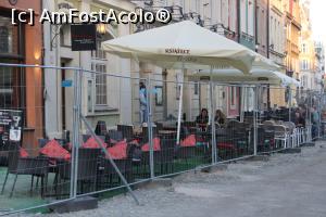 [P02] Poznań, Restauracja RYNEC 95, Terasa nu prea atrăgătoare în zi răcoroasă de toamnă, la marginea șantierului din imensa Piață a Orașului Vechi » foto by mprofeanu
 - 
<span class="allrVoted glyphicon glyphicon-heart hidden" id="av1369439"></span>
<a class="m-l-10 hidden" id="sv1369439" onclick="voting_Foto_DelVot(,1369439,28072)" role="button">șterge vot <span class="glyphicon glyphicon-remove"></span></a>
<a id="v91369439" class=" c-red"  onclick="voting_Foto_SetVot(1369439)" role="button"><span class="glyphicon glyphicon-heart-empty"></span> <b>LIKE</b> = Votează poza</a> <img class="hidden"  id="f1369439W9" src="/imagini/loader.gif" border="0" /><span class="AjErrMes hidden" id="e1369439ErM"></span>