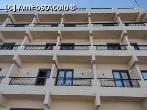 [P17] Hotel Porto Veneziano. Camerele cu vedere către vechiul port venețian și mare. » foto by ovidiuyepi
 - 
<span class="allrVoted glyphicon glyphicon-heart hidden" id="av1407715"></span>
<a class="m-l-10 hidden" id="sv1407715" onclick="voting_Foto_DelVot(,1407715,28093)" role="button">șterge vot <span class="glyphicon glyphicon-remove"></span></a>
<a id="v91407715" class=" c-red"  onclick="voting_Foto_SetVot(1407715)" role="button"><span class="glyphicon glyphicon-heart-empty"></span> <b>LIKE</b> = Votează poza</a> <img class="hidden"  id="f1407715W9" src="/imagini/loader.gif" border="0" /><span class="AjErrMes hidden" id="e1407715ErM"></span>
