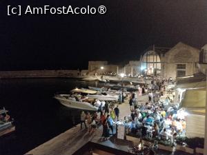 [P03] Vedere de la balconul camerei pe timp de noapte. Turiști la terasele din vechiul port venețian. » foto by ovidiuyepi
 - 
<span class="allrVoted glyphicon glyphicon-heart hidden" id="av1407701"></span>
<a class="m-l-10 hidden" id="sv1407701" onclick="voting_Foto_DelVot(,1407701,28093)" role="button">șterge vot <span class="glyphicon glyphicon-remove"></span></a>
<a id="v91407701" class=" c-red"  onclick="voting_Foto_SetVot(1407701)" role="button"><span class="glyphicon glyphicon-heart-empty"></span> <b>LIKE</b> = Votează poza</a> <img class="hidden"  id="f1407701W9" src="/imagini/loader.gif" border="0" /><span class="AjErrMes hidden" id="e1407701ErM"></span>