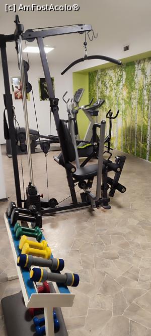 [P40] Sala de fitness » foto by fregata
 - 
<span class="allrVoted glyphicon glyphicon-heart hidden" id="av1373891"></span>
<a class="m-l-10 hidden" id="sv1373891" onclick="voting_Foto_DelVot(,1373891,28108)" role="button">șterge vot <span class="glyphicon glyphicon-remove"></span></a>
<a id="v91373891" class=" c-red"  onclick="voting_Foto_SetVot(1373891)" role="button"><span class="glyphicon glyphicon-heart-empty"></span> <b>LIKE</b> = Votează poza</a> <img class="hidden"  id="f1373891W9" src="/imagini/loader.gif" border="0" /><span class="AjErrMes hidden" id="e1373891ErM"></span>