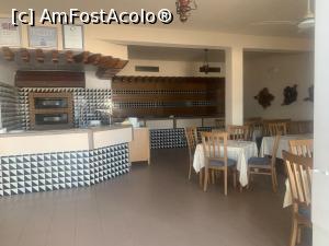 [P44] Restaurantul secundar,observ că tronează cuptorul dublu de pizza,ar pizza se făcea la restaurantul principal și la mesele principale.Aici se putea mânca preparatele de la prânz între orele 15.00-17.00 » foto by AZE
 - 
<span class="allrVoted glyphicon glyphicon-heart hidden" id="av1378924"></span>
<a class="m-l-10 hidden" id="sv1378924" onclick="voting_Foto_DelVot(,1378924,28160)" role="button">șterge vot <span class="glyphicon glyphicon-remove"></span></a>
<a id="v91378924" class=" c-red"  onclick="voting_Foto_SetVot(1378924)" role="button"><span class="glyphicon glyphicon-heart-empty"></span> <b>LIKE</b> = Votează poza</a> <img class="hidden"  id="f1378924W9" src="/imagini/loader.gif" border="0" /><span class="AjErrMes hidden" id="e1378924ErM"></span>