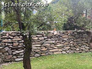 [P28] Pensiunea "Casa Bunicului" - gradina (terasa) pe care o vedeam si unde puteam iesi din camera noastra » foto by mishu
 - 
<span class="allrVoted glyphicon glyphicon-heart hidden" id="av1386464"></span>
<a class="m-l-10 hidden" id="sv1386464" onclick="voting_Foto_DelVot(,1386464,28224)" role="button">șterge vot <span class="glyphicon glyphicon-remove"></span></a>
<a id="v91386464" class=" c-red"  onclick="voting_Foto_SetVot(1386464)" role="button"><span class="glyphicon glyphicon-heart-empty"></span> <b>LIKE</b> = Votează poza</a> <img class="hidden"  id="f1386464W9" src="/imagini/loader.gif" border="0" /><span class="AjErrMes hidden" id="e1386464ErM"></span>