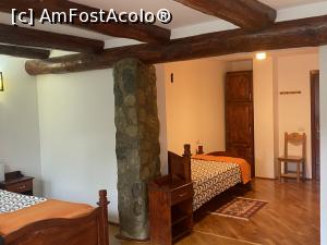 [P30] Pensiunea "Casa Bunicului" - camera noastra » foto by mishu
 - 
<span class="allrVoted glyphicon glyphicon-heart hidden" id="av1386466"></span>
<a class="m-l-10 hidden" id="sv1386466" onclick="voting_Foto_DelVot(,1386466,28224)" role="button">șterge vot <span class="glyphicon glyphicon-remove"></span></a>
<a id="v91386466" class=" c-red"  onclick="voting_Foto_SetVot(1386466)" role="button"><span class="glyphicon glyphicon-heart-empty"></span> <b>LIKE</b> = Votează poza</a> <img class="hidden"  id="f1386466W9" src="/imagini/loader.gif" border="0" /><span class="AjErrMes hidden" id="e1386466ErM"></span>