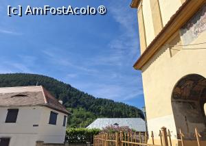 [P40] Biserica Sf Cuvioasă Paraschiva și piața în care se află » foto by Carmen Ion
 - 
<span class="allrVoted glyphicon glyphicon-heart hidden" id="av1510999"></span>
<a class="m-l-10 hidden" id="sv1510999" onclick="voting_Foto_DelVot(,1510999,28257)" role="button">șterge vot <span class="glyphicon glyphicon-remove"></span></a>
<a id="v91510999" class=" c-red"  onclick="voting_Foto_SetVot(1510999)" role="button"><span class="glyphicon glyphicon-heart-empty"></span> <b>LIKE</b> = Votează poza</a> <img class="hidden"  id="f1510999W9" src="/imagini/loader.gif" border="0" /><span class="AjErrMes hidden" id="e1510999ErM"></span>