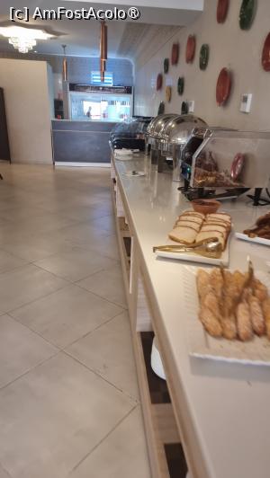 [P27] restaurantul » foto by robert
 - 
<span class="allrVoted glyphicon glyphicon-heart hidden" id="av1391313"></span>
<a class="m-l-10 hidden" id="sv1391313" onclick="voting_Foto_DelVot(,1391313,28274)" role="button">șterge vot <span class="glyphicon glyphicon-remove"></span></a>
<a id="v91391313" class=" c-red"  onclick="voting_Foto_SetVot(1391313)" role="button"><span class="glyphicon glyphicon-heart-empty"></span> <b>LIKE</b> = Votează poza</a> <img class="hidden"  id="f1391313W9" src="/imagini/loader.gif" border="0" /><span class="AjErrMes hidden" id="e1391313ErM"></span>