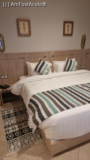 [P06] camera de hotel » foto by robert
 - 
<span class="allrVoted glyphicon glyphicon-heart hidden" id="av1391292"></span>
<a class="m-l-10 hidden" id="sv1391292" onclick="voting_Foto_DelVot(,1391292,28274)" role="button">șterge vot <span class="glyphicon glyphicon-remove"></span></a>
<a id="v91391292" class=" c-red"  onclick="voting_Foto_SetVot(1391292)" role="button"><span class="glyphicon glyphicon-heart-empty"></span> <b>LIKE</b> = Votează poza</a> <img class="hidden"  id="f1391292W9" src="/imagini/loader.gif" border="0" /><span class="AjErrMes hidden" id="e1391292ErM"></span>