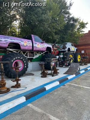 [P78] Crazy Cars Moviepark, Funtana » foto by krisstinna
 - 
<span class="allrVoted glyphicon glyphicon-heart hidden" id="av1397302"></span>
<a class="m-l-10 hidden" id="sv1397302" onclick="voting_Foto_DelVot(,1397302,28315)" role="button">șterge vot <span class="glyphicon glyphicon-remove"></span></a>
<a id="v91397302" class=" c-red"  onclick="voting_Foto_SetVot(1397302)" role="button"><span class="glyphicon glyphicon-heart-empty"></span> <b>LIKE</b> = Votează poza</a> <img class="hidden"  id="f1397302W9" src="/imagini/loader.gif" border="0" /><span class="AjErrMes hidden" id="e1397302ErM"></span>