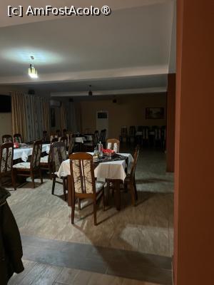 [P13] Restaurantul pensiunii » foto by Trank
 - 
<span class="allrVoted glyphicon glyphicon-heart hidden" id="av1398544"></span>
<a class="m-l-10 hidden" id="sv1398544" onclick="voting_Foto_DelVot(,1398544,28324)" role="button">șterge vot <span class="glyphicon glyphicon-remove"></span></a>
<a id="v91398544" class=" c-red"  onclick="voting_Foto_SetVot(1398544)" role="button"><span class="glyphicon glyphicon-heart-empty"></span> <b>LIKE</b> = Votează poza</a> <img class="hidden"  id="f1398544W9" src="/imagini/loader.gif" border="0" /><span class="AjErrMes hidden" id="e1398544ErM"></span>